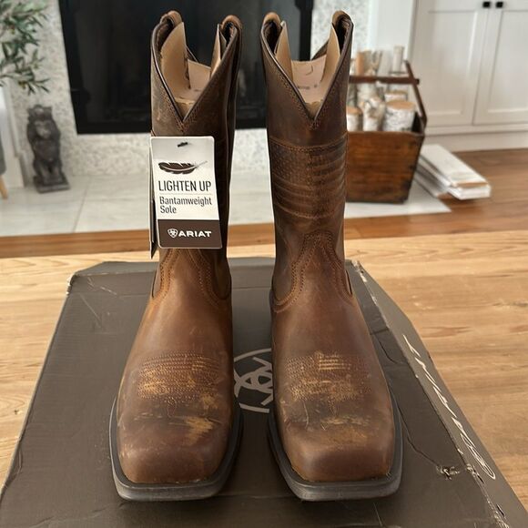 Ariat Men's Rambler Patriot Cowboy Boots - Distressed Brown
NEW in Box - Picture 3 of 14